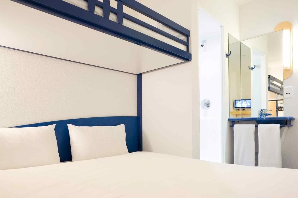 Ibis Budget Saint Lo Exterior photo